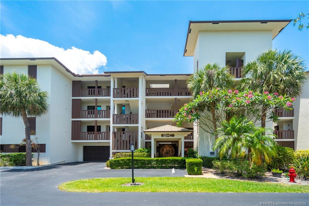 Stuart, Florida 34996, United States, 2 Bedrooms Bedrooms, ,2 BathroomsBathrooms,Residential,Active,135320