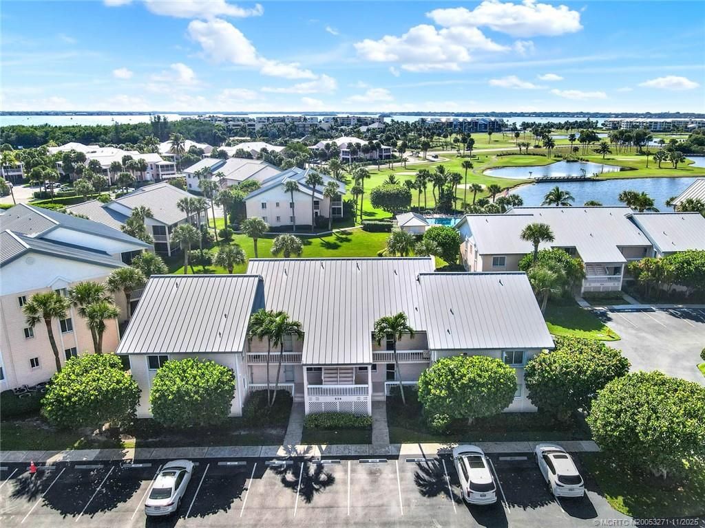 Photo of 524 NE Plantation Road #4503, Stuart, FL 34996 (MLS # M20053271)