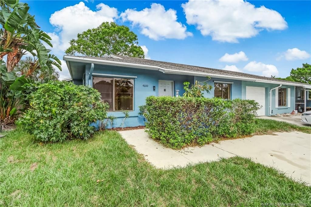 Photo of 4600 SE Roaring Brook Way, Stuart, FL 34997 (MLS # M20040004)