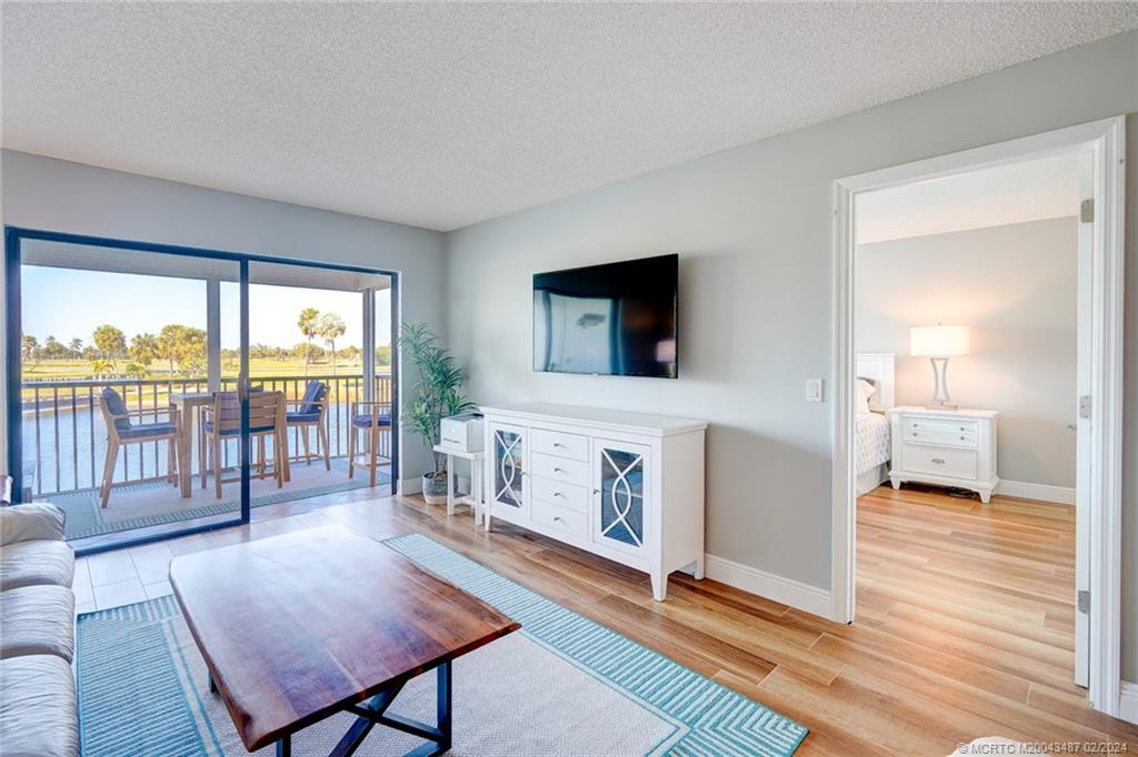 Stuart, Florida 34996, United States, 2 Bedrooms Bedrooms, ,2 BathroomsBathrooms,Residential,Active,64483