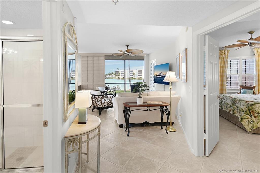 5799 NE Island Cove Way 1101