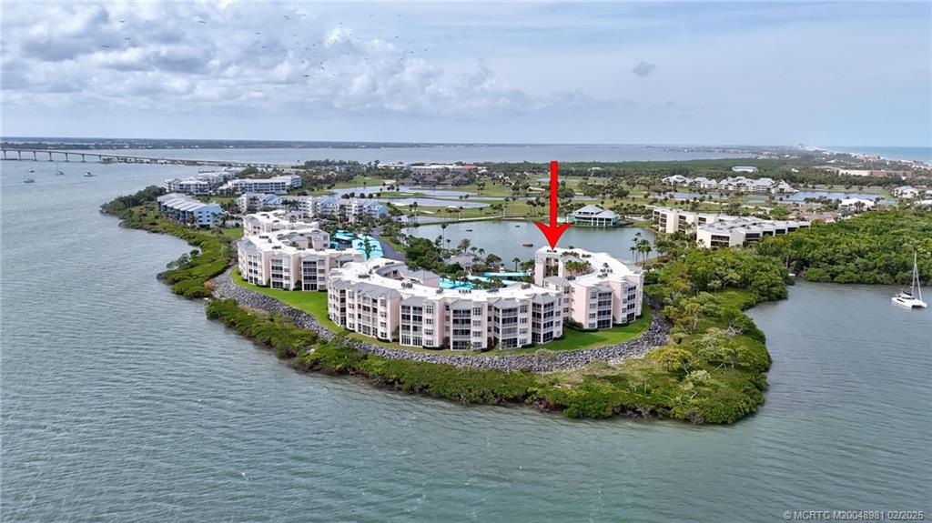 5799 NE Island Cove Way 1101