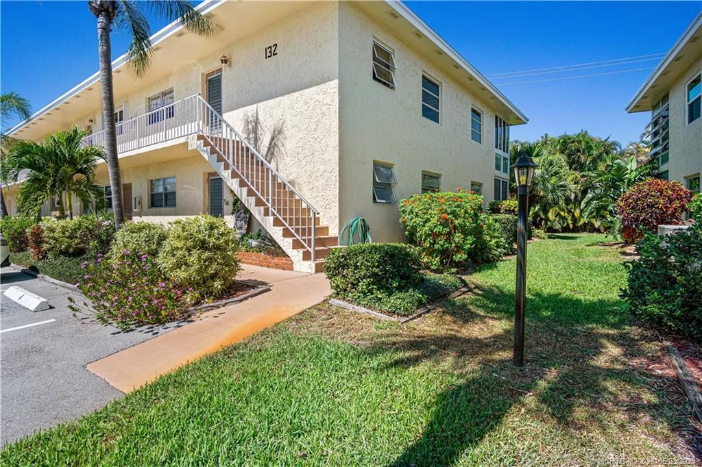 Photo of 2950 SE Ocean Boulevard #132-4, Stuart, FL 34996 (MLS # M20038105)