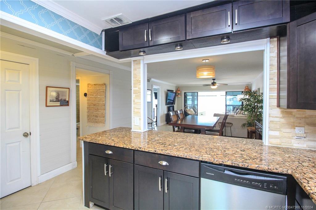 Stuart, Florida 34994, United States, 2 Bedrooms Bedrooms, ,2 BathroomsBathrooms,Residential,Active,36370