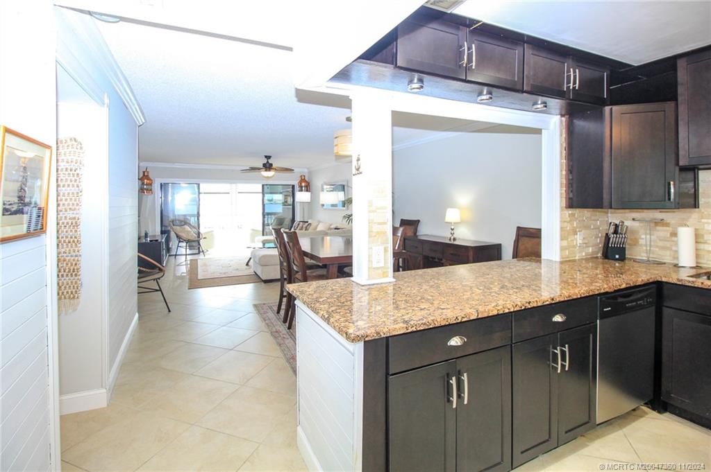 Stuart, Florida 34994, United States, 2 Bedrooms Bedrooms, ,2 BathroomsBathrooms,Residential,Active,36370