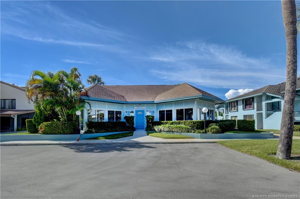 Photo of 950 S Kanner Highway #D7, Stuart, FL 34994 (MLS # M20041711)