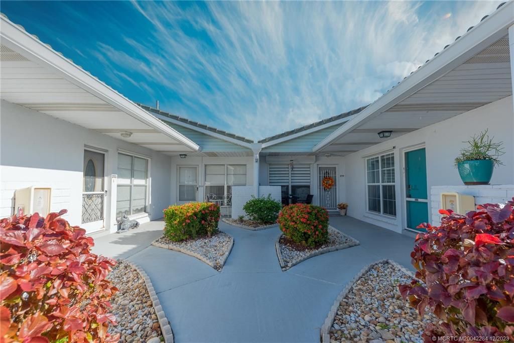 Photo of 2117 SE Wayne Road, Stuart, FL 34994 (MLS # M20042284)