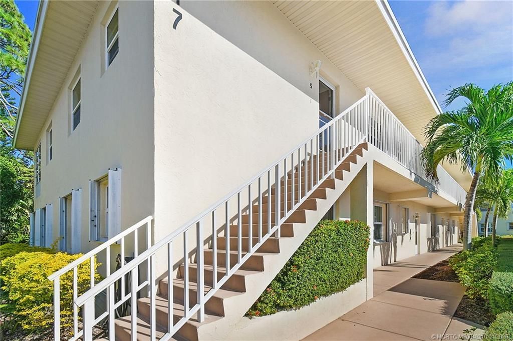 Photo of 2950 SE Ocean Boulevard #117-5, Stuart, FL 34996 (MLS # M20048210)