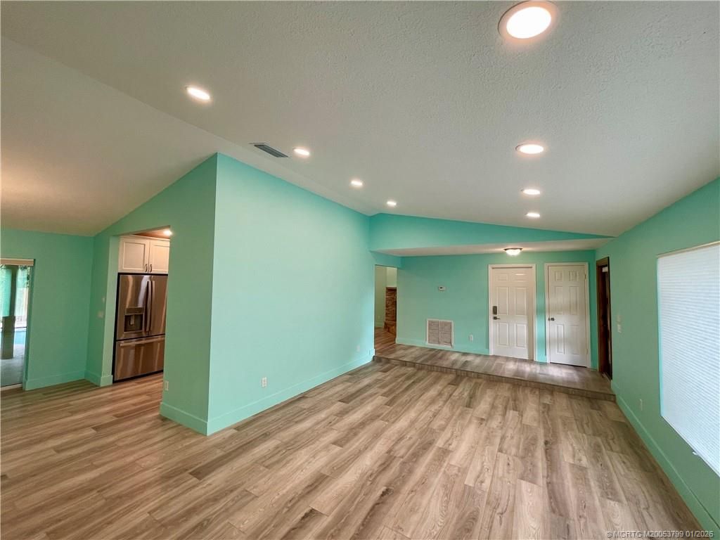 Photo of 3055 SE Glasgow Drive, Stuart, FL 34997 (MLS # M20053799)