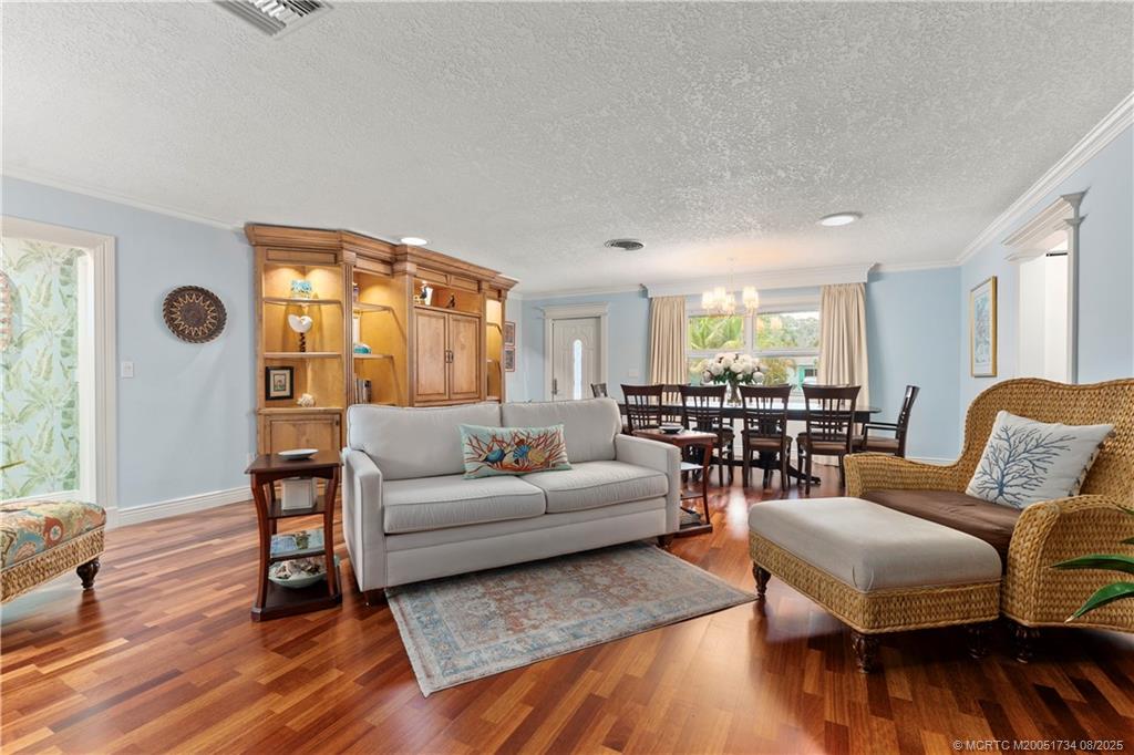 Stuart, Florida 34996, United States, 3 Bedrooms Bedrooms, ,2 BathroomsBathrooms,Residential,Active,194032