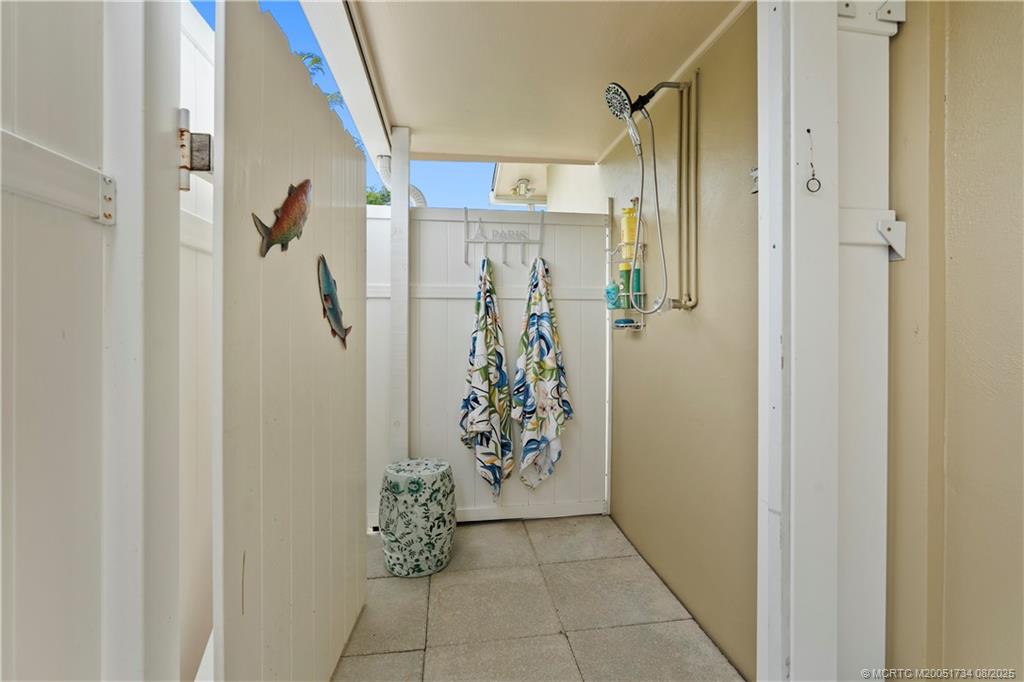 Stuart, Florida 34996, United States, 3 Bedrooms Bedrooms, ,2 BathroomsBathrooms,Residential,Active,194032