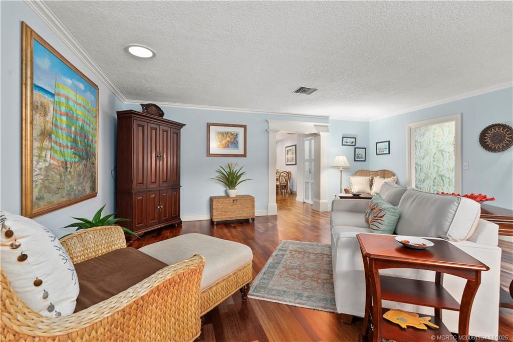 Stuart, Florida 34996, United States, 3 Bedrooms Bedrooms, ,2 BathroomsBathrooms,Residential,Active,194032