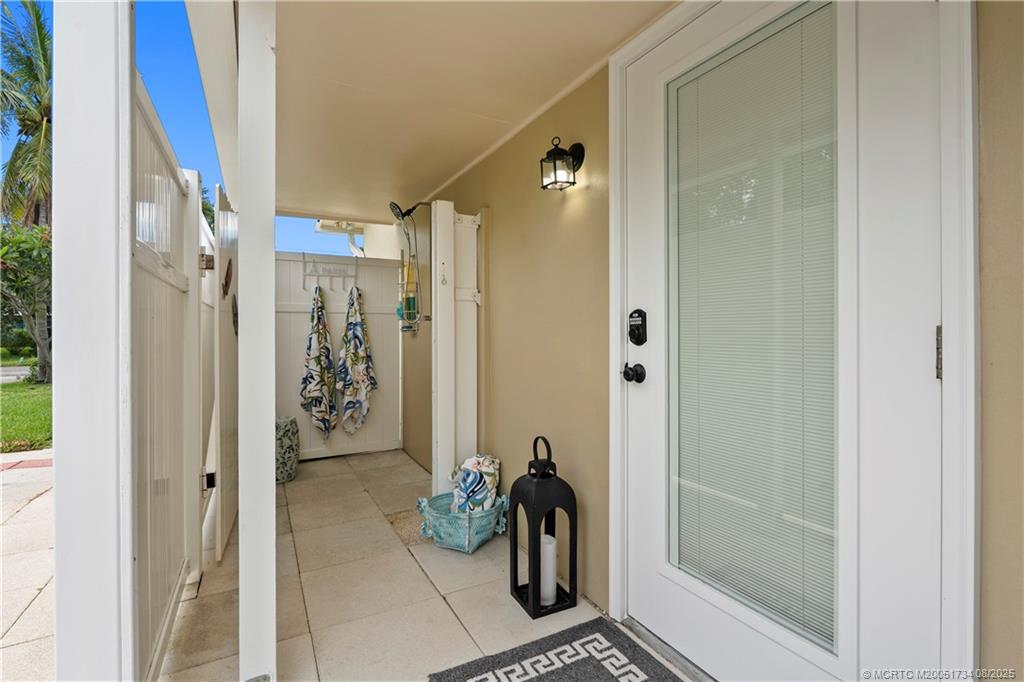 Stuart, Florida 34996, United States, 3 Bedrooms Bedrooms, ,2 BathroomsBathrooms,Residential,Active,194032