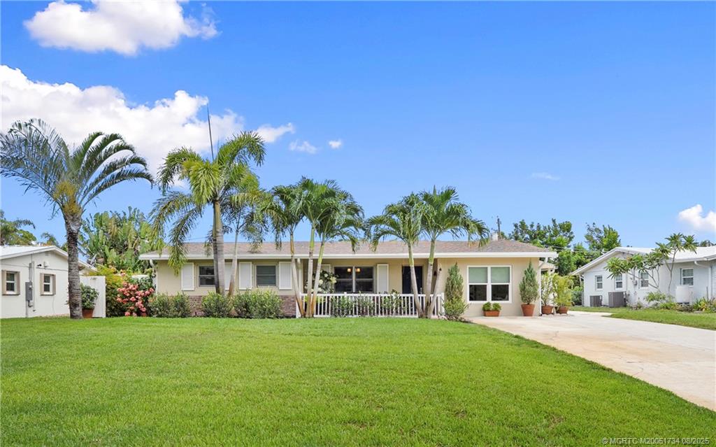 Stuart, Florida 34996, United States, 3 Bedrooms Bedrooms, ,2 BathroomsBathrooms,Residential,Active,194032