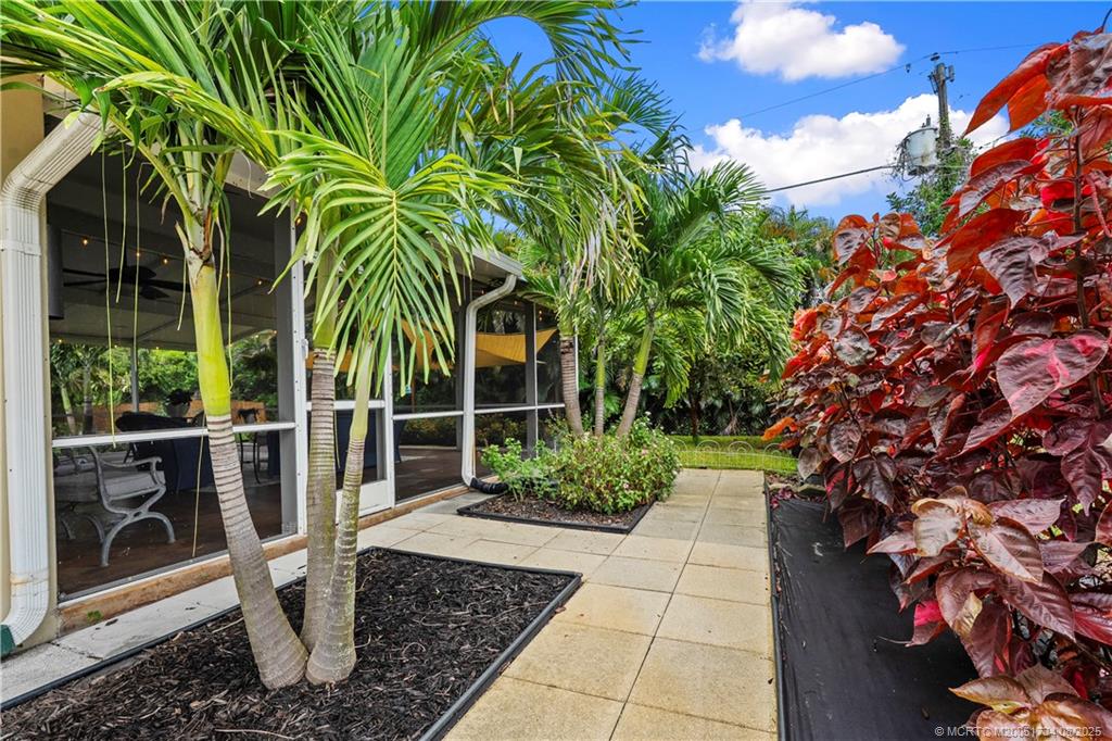 Stuart, Florida 34996, United States, 3 Bedrooms Bedrooms, ,2 BathroomsBathrooms,Residential,Active,194032