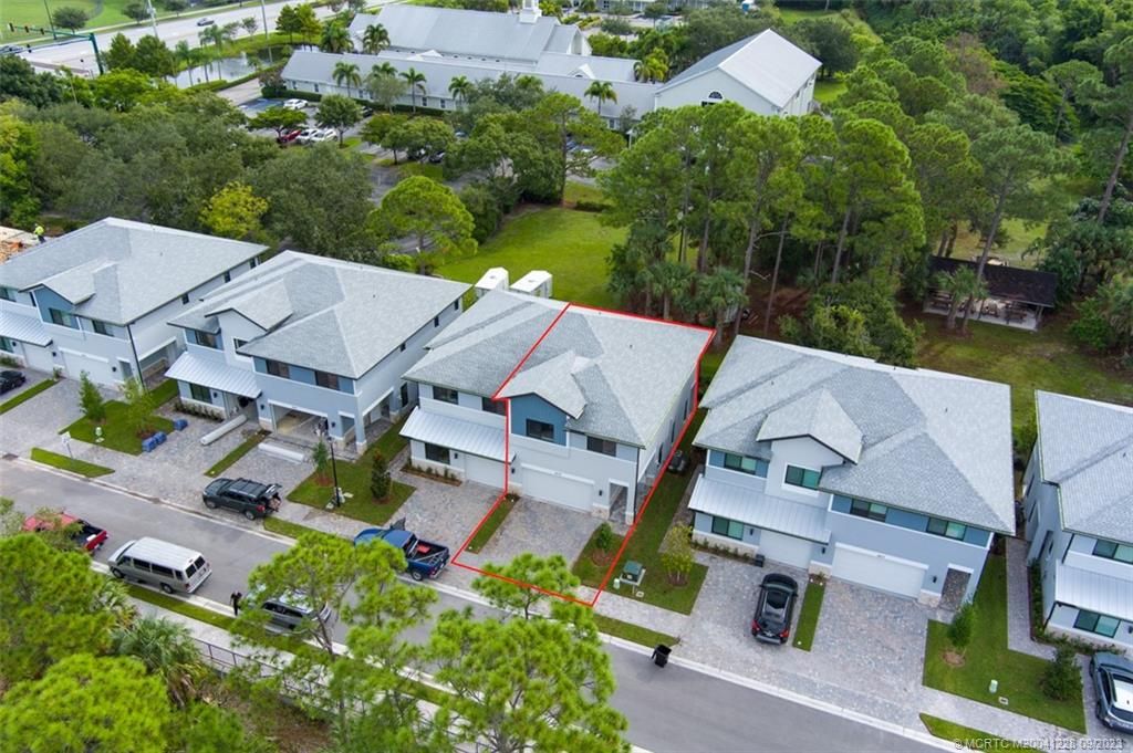 Photo of 3673 SW Magnolia Ridge Lane, Palm City, FL 34990 (MLS # M20041228)