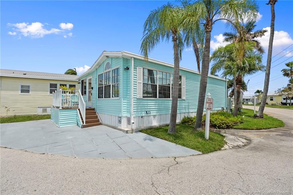 Photo of 692 Nettles Boulevard, Jensen Beach, FL 34957 (MLS # M20055672)