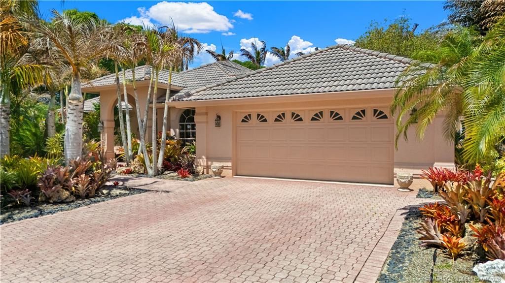 Photo of 1915 SW Windcross Run, Palm City, FL 34990 (MLS # M20055150)