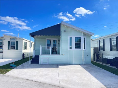 Homes For Sale - 717 Nettles Boulevard<br/> Jensen Beach, FL 34957