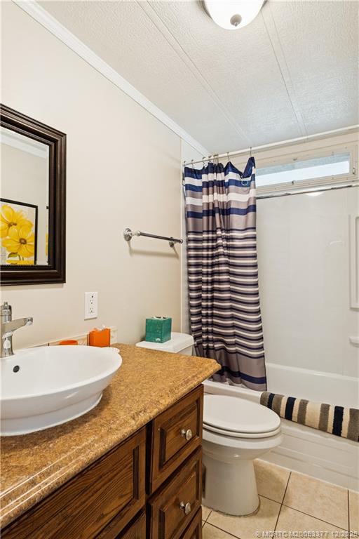 Hobe Sound, Florida 33455, United States, 2 Bedrooms Bedrooms, ,2 BathroomsBathrooms,Residential,Pending,251161