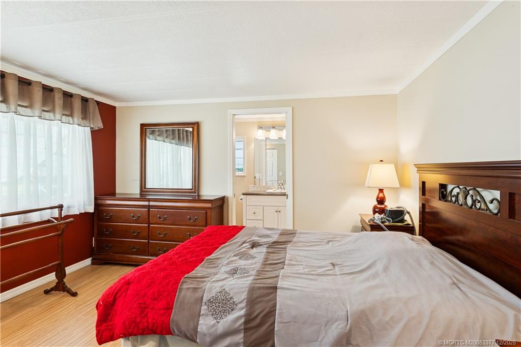 Hobe Sound, Florida 33455, United States, 2 Bedrooms Bedrooms, ,2 BathroomsBathrooms,Residential,Pending,251161