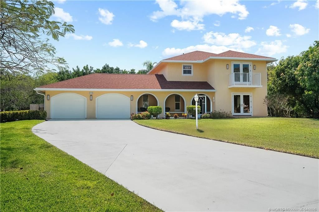 Photo of 2920 NE Heather Court, Jensen Beach, FL 34957 (MLS # M20050135)