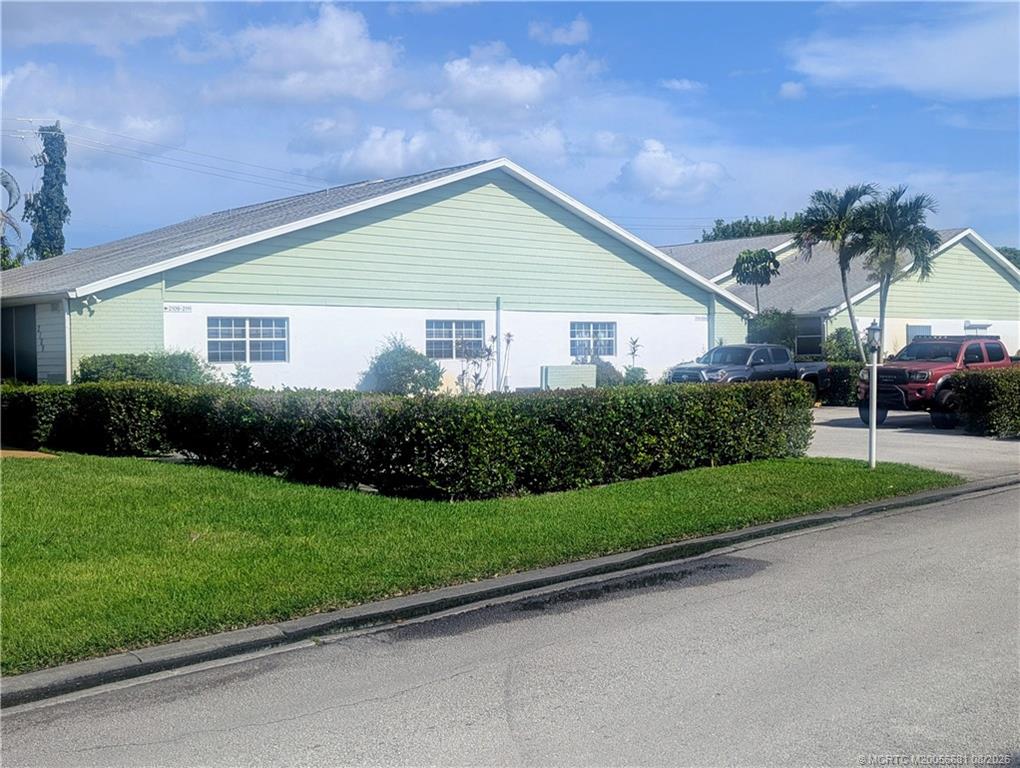 Photo of 2113 SE Edler Drive, Stuart, FL 34994 (MLS # M20056681)