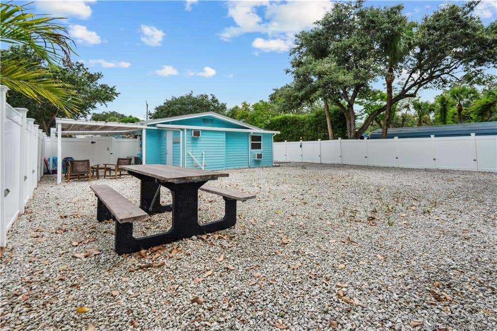 Photo of 657 SW Cleveland Avenue, Stuart, FL 34994 (MLS # M20056260)