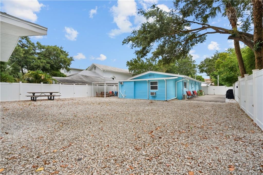 Photo of 657 SW Cleveland Avenue, Stuart, FL 34994 (MLS # M20056260)