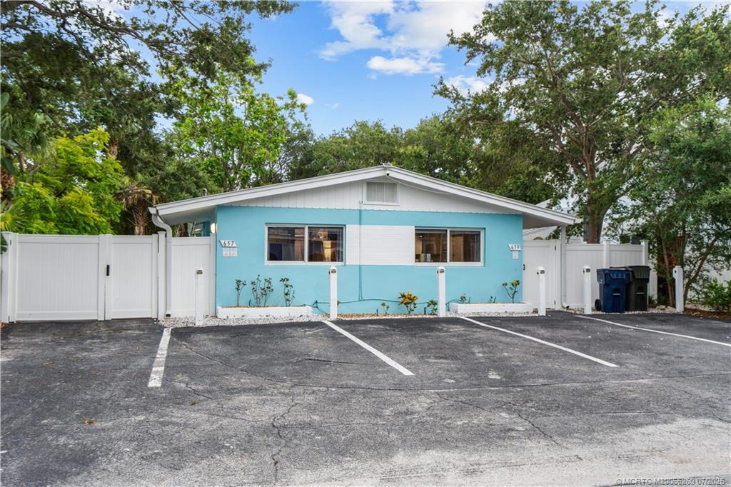 Photo of 657 SW Cleveland Avenue, Stuart, FL 34994 (MLS # M20056260)