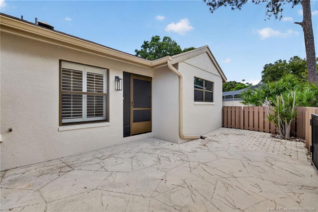 Photo of 2084 SW Silver Pine Way #122H, Palm City, FL 34990 (MLS # M20056078)