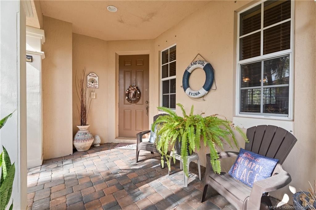 Photo of 5935 SE Crooked Oak Avenue, Hobe Sound, FL 33455 (MLS # M20056012)