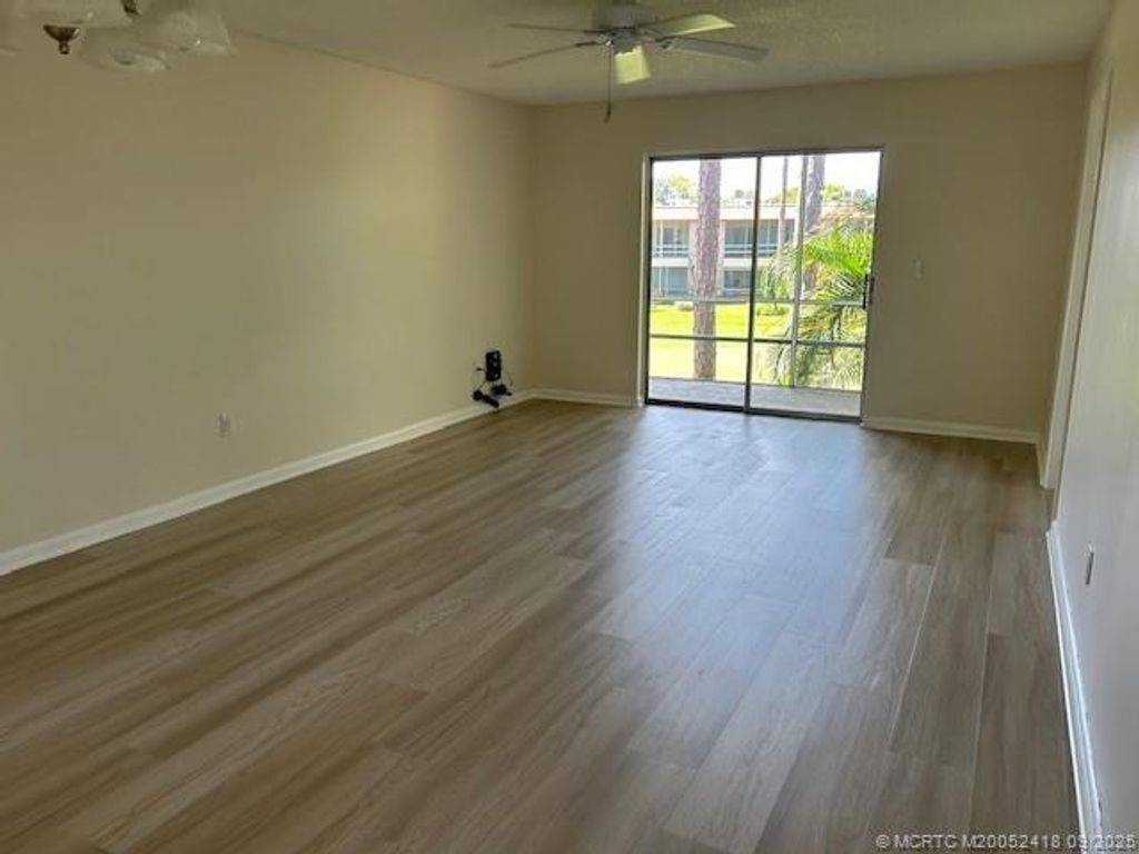 Photo of 1915 SW Palm City Road #J 8, Stuart, FL 34994 (MLS # M20052418)