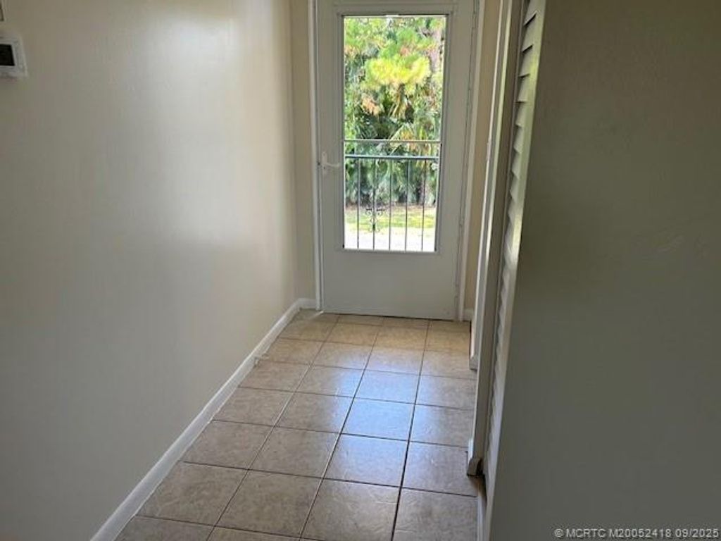Photo of 1915 SW Palm City Road #J 8, Stuart, FL 34994 (MLS # M20052418)