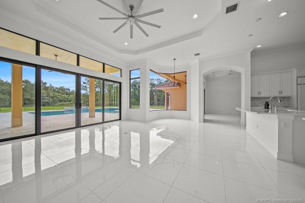 Palm City, Florida 34990, United States, 4 Bedrooms Bedrooms, ,5 BathroomsBathrooms,Residential,Active,195185