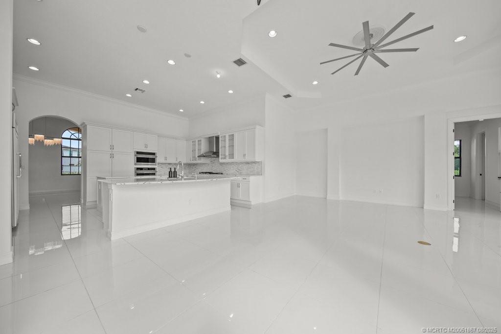 Palm City, Florida 34990, United States, 4 Bedrooms Bedrooms, ,5 BathroomsBathrooms,Residential,Active,195185