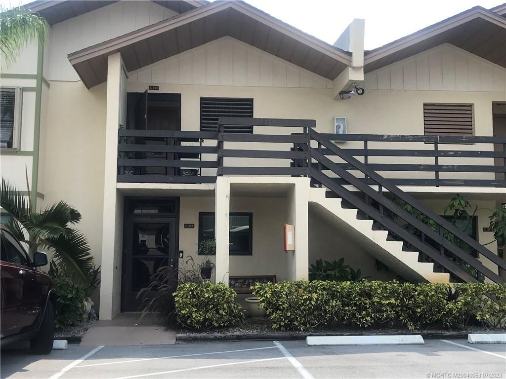 Photo of 1831 SW Palm City Road SW #C201, Stuart, FL 34994 (MLS # M20040053)