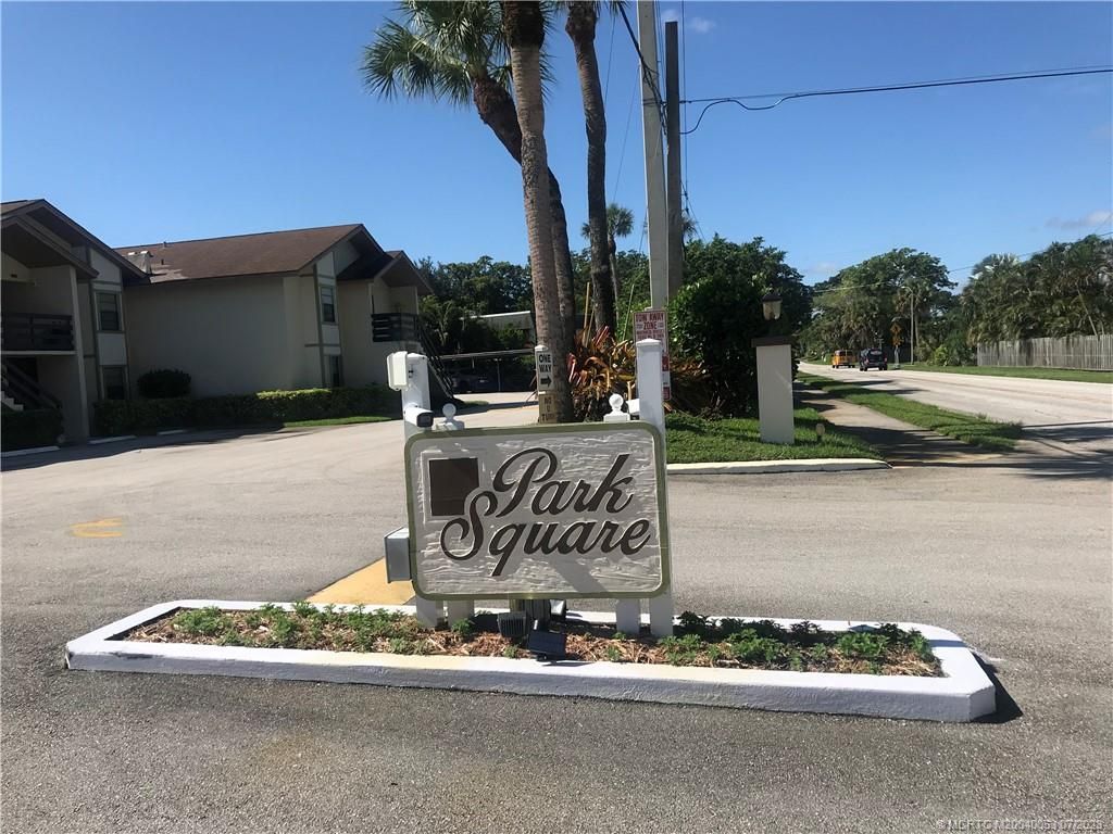 Photo of 1831 SW Palm City Road SW #C201, Stuart, FL 34994 (MLS # M20040053)