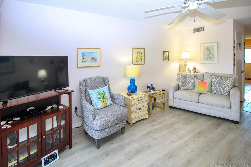 Stuart, Florida 34996, United States, 2 Bedrooms Bedrooms, ,2 BathroomsBathrooms,Residential,Active,241076