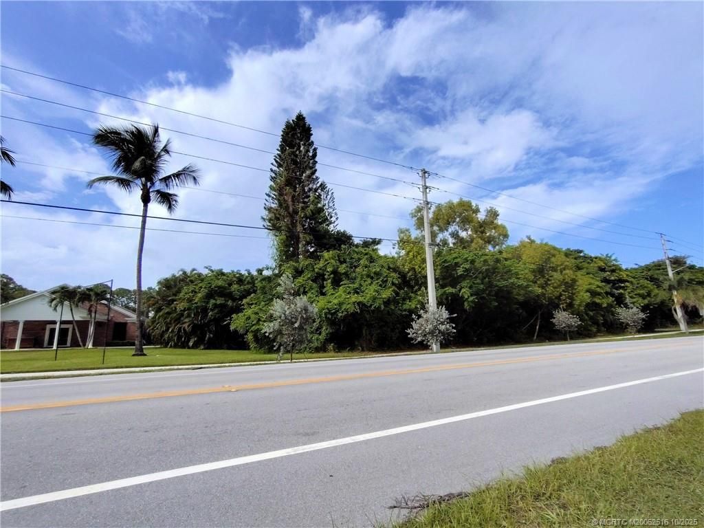 Photo of 5470 SE Ebbtide Avenue, Stuart, FL 34997 (MLS # M20052516)