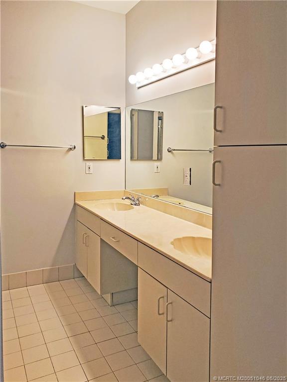 Palm City, Florida 34990, United States, 3 Bedrooms Bedrooms, ,2 BathroomsBathrooms,Residential,Active,153380