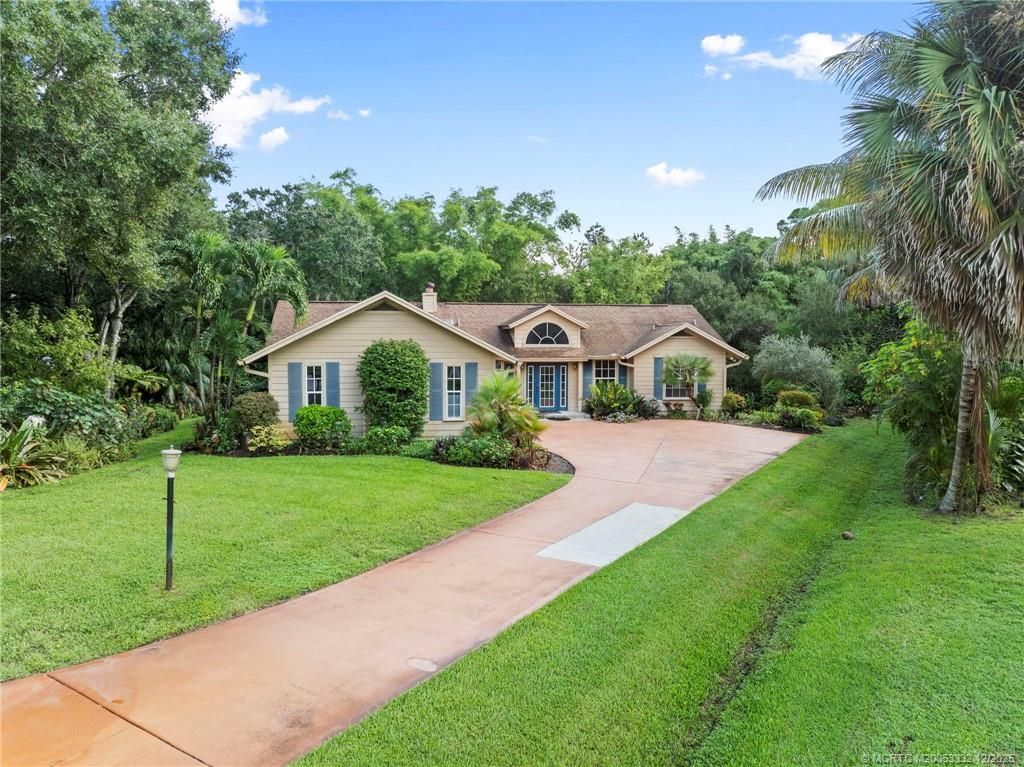 Photo of 2927 SW Palm Brook Court, Palm City, FL 34990 (MLS # M20053332)