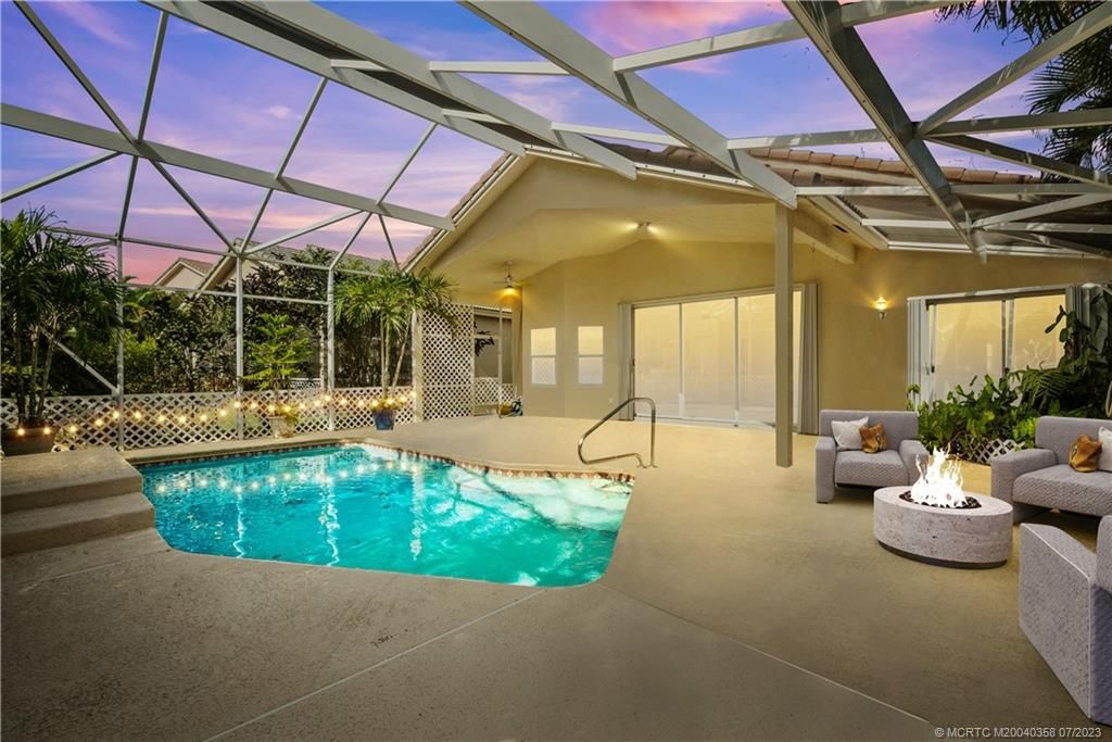 Photo of 4910 SE Devenwood Way, Stuart, FL 34997 (MLS # M20040358)