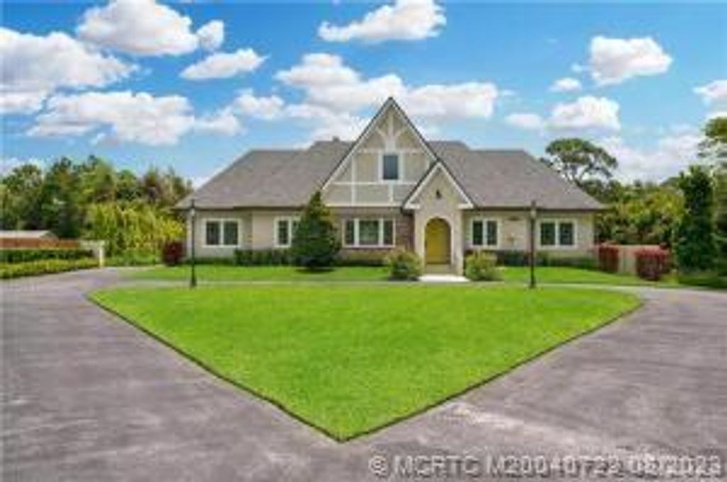 Photo of 4865 SE Manatee Cove Road, Stuart, FL 34997 (MLS # M20040722)