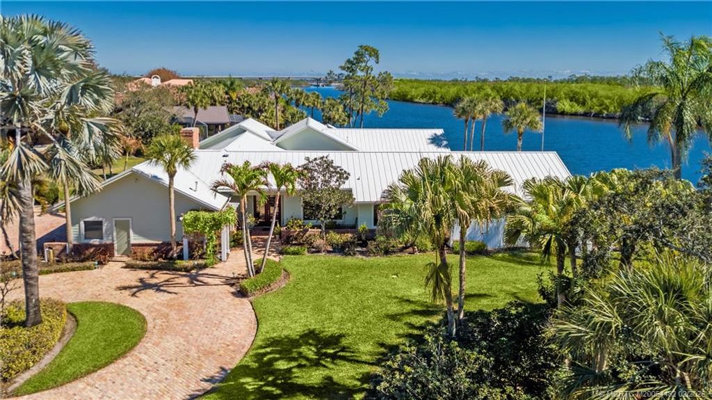 Photo of 525 SW Perth Place, Palm City, FL 34990 (MLS # M20054482)