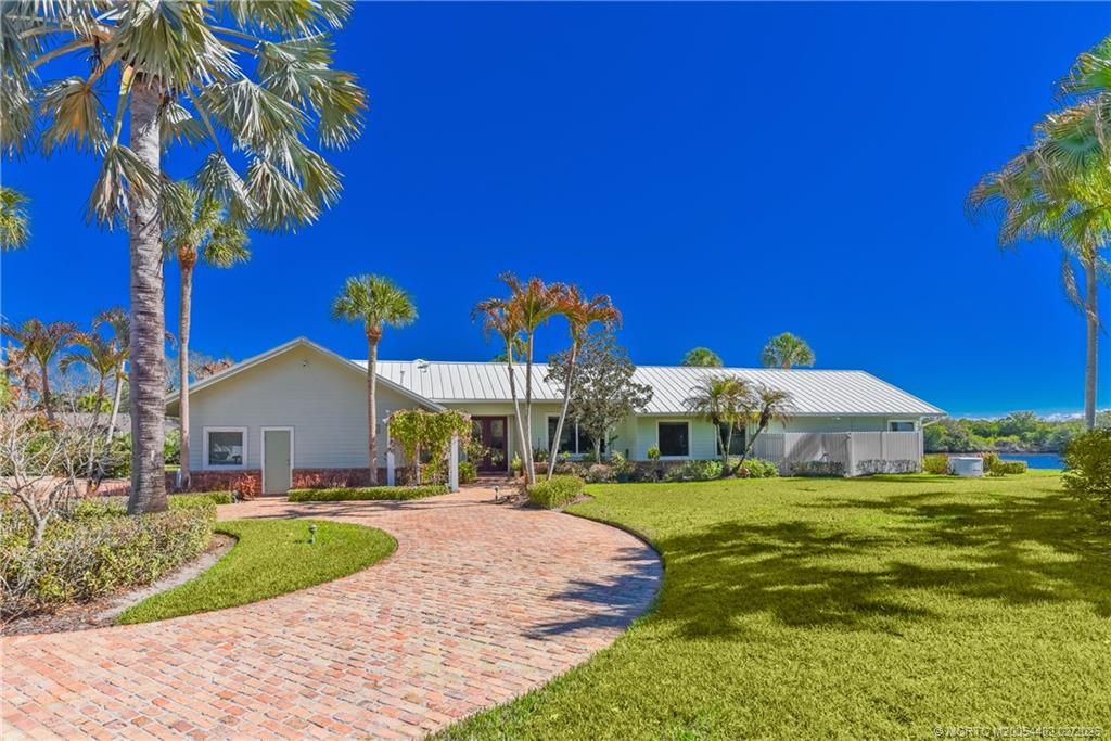 Photo of 525 SW Perth Place, Palm City, FL 34990 (MLS # M20054482)