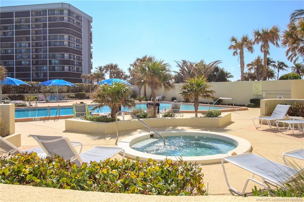 Jensen Beach, Florida 34957, United States, 2 Bedrooms Bedrooms, ,2 BathroomsBathrooms,Residential,Active,24056