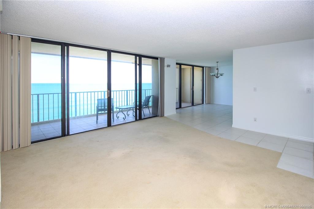 Jensen Beach, Florida 34957, United States, 2 Bedrooms Bedrooms, ,2 BathroomsBathrooms,Residential,Active,24056