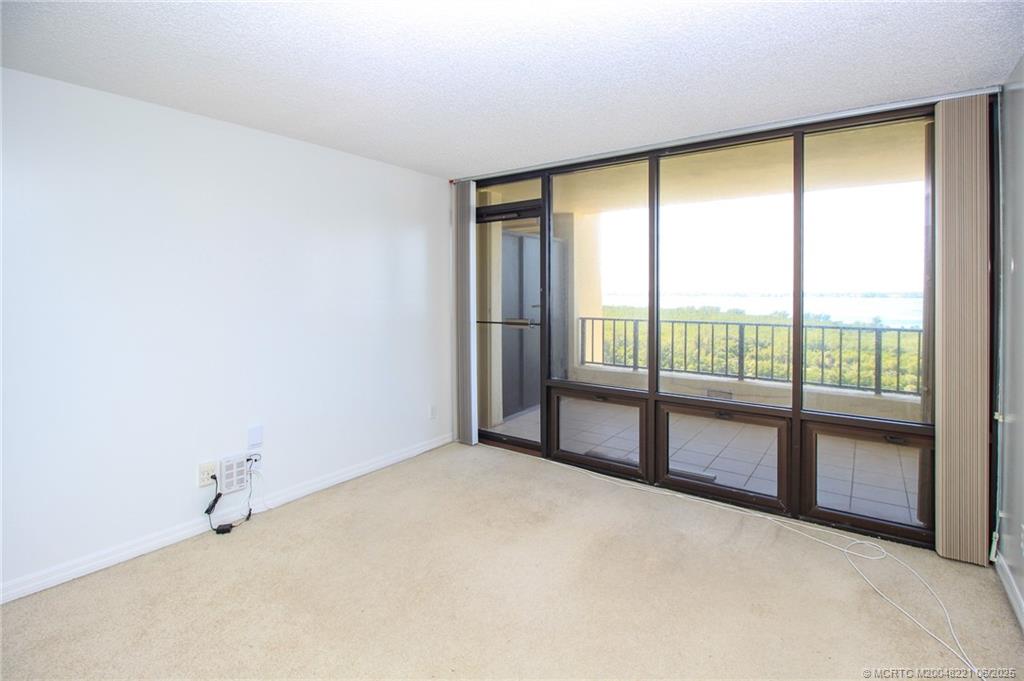 Jensen Beach, Florida 34957, United States, 2 Bedrooms Bedrooms, ,2 BathroomsBathrooms,Residential,Active,24056