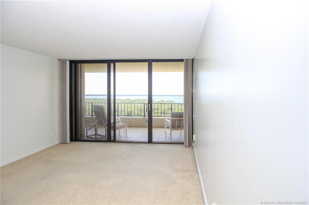 Jensen Beach, Florida 34957, United States, 2 Bedrooms Bedrooms, ,2 BathroomsBathrooms,Residential,Active,24056
